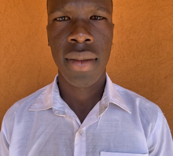Ogenrwot Maxwell
